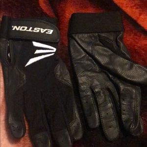 I am selling softball Batting gloves